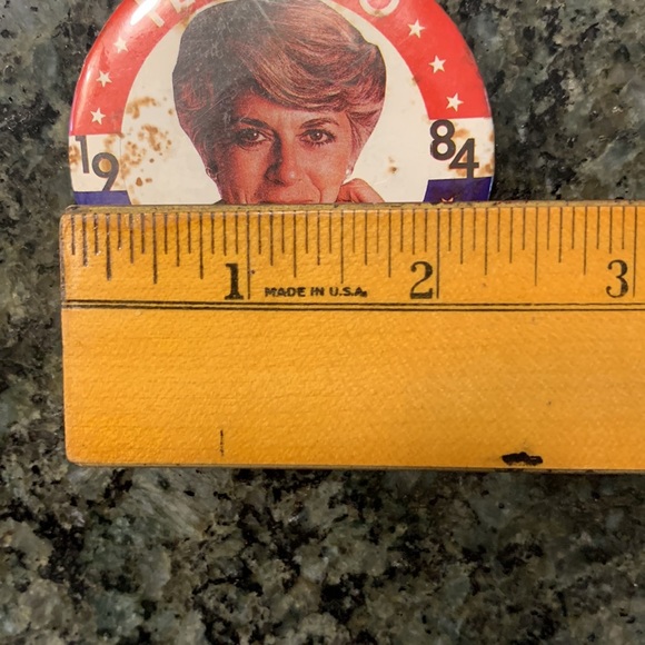 Collectible Vintage Political Button Geraldine Ferraro For Vice President 1984 - Picture 4 of 4